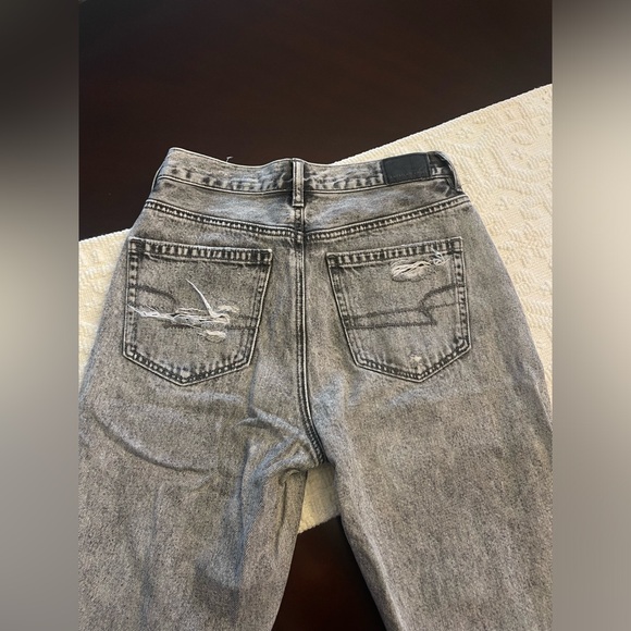 Women’s Jeans - Picture 4 of 6